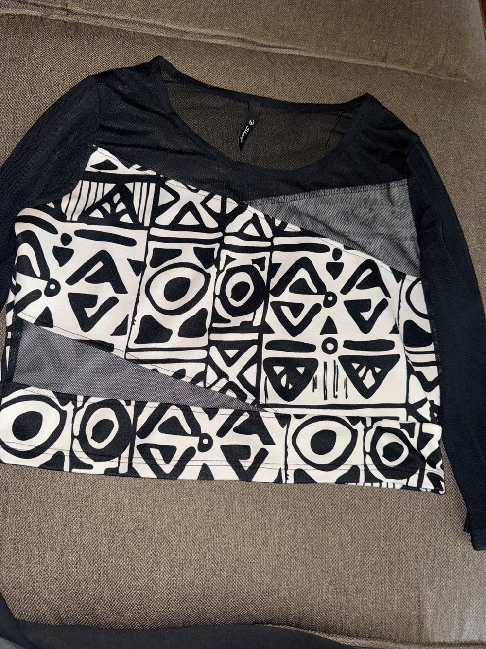 Mesh-Panel Black & White Geometric Crop Top